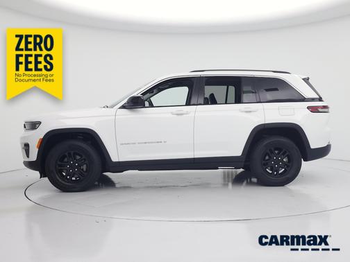 White 2023 Jeep Grand Cherokee Laredo