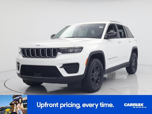 White 2023 Jeep Grand Cherokee Laredo