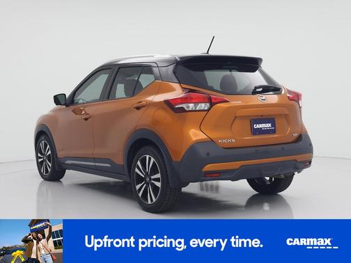 White 2020 Nissan Kicks SR