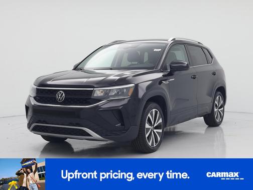Black 2024 Volkswagen Taos SE