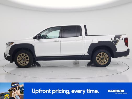 White 2023 Honda Ridgeline Black Edition