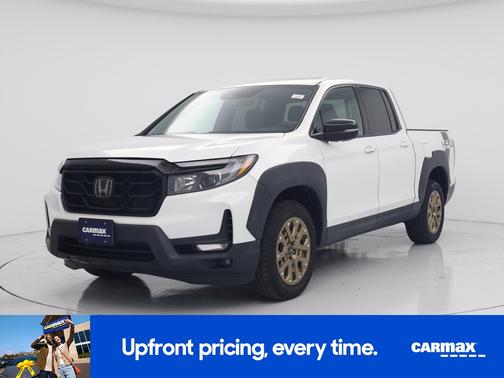 White 2023 Honda Ridgeline Black Edition
