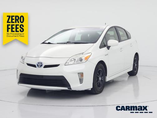 White 2015 Toyota Prius Two