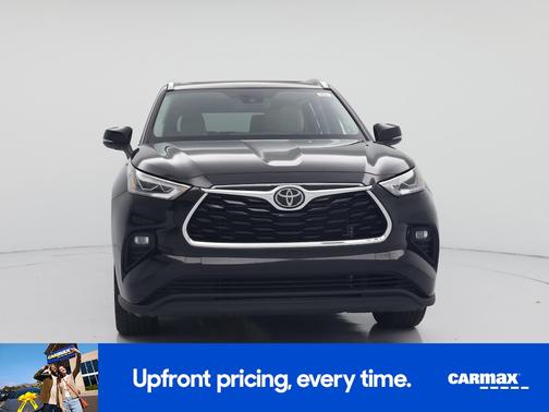 Burgundy 2022 Toyota Highlander Limited