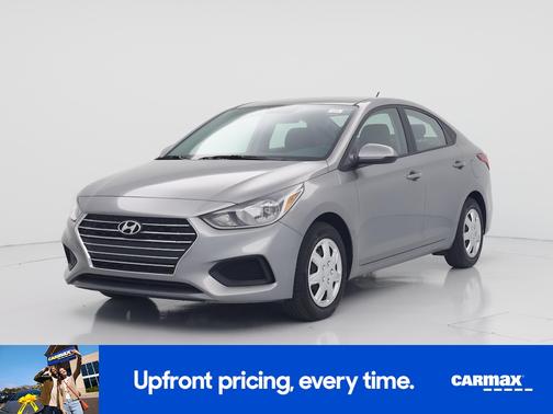 Gray 2022 Hyundai Accent SE