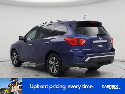 2017 Nissan Pathfinder SL