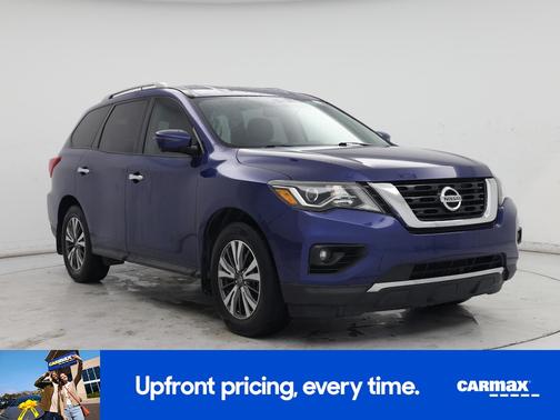 2017 Nissan Pathfinder SL