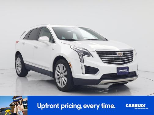 White 2017 Cadillac XT5 Platinum
