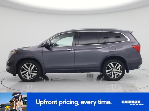 Gray 2018 Honda Pilot Touring