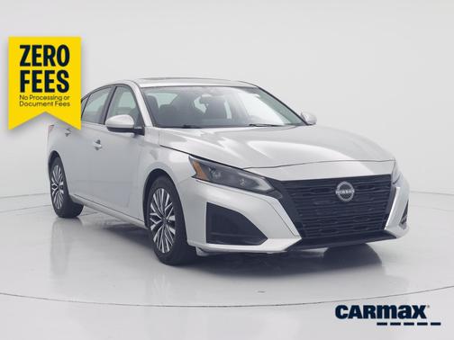Silver 2023 Nissan Altima SV