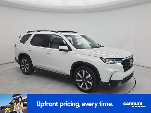 White 2025 Honda Pilot Touring