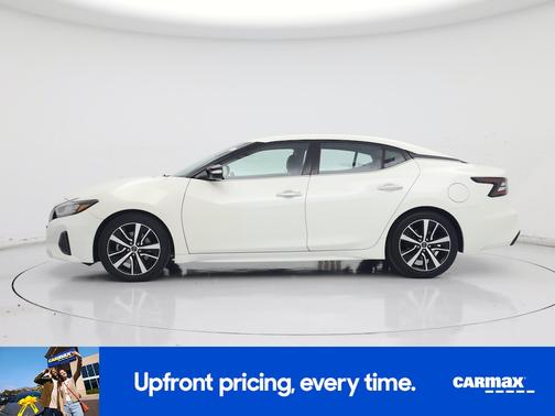 White 2023 Nissan Maxima SV