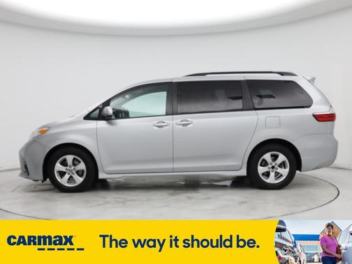 2020 Toyota Sienna LE