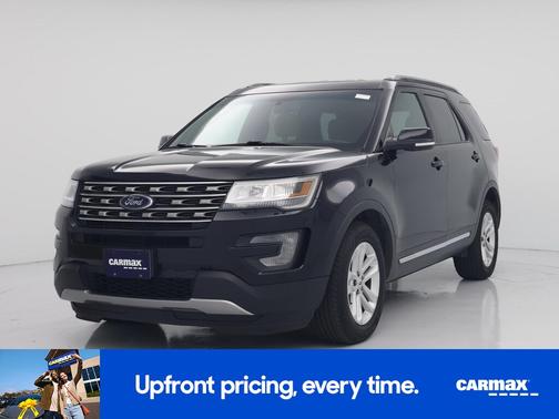 Black 2017 Ford Explorer XLT