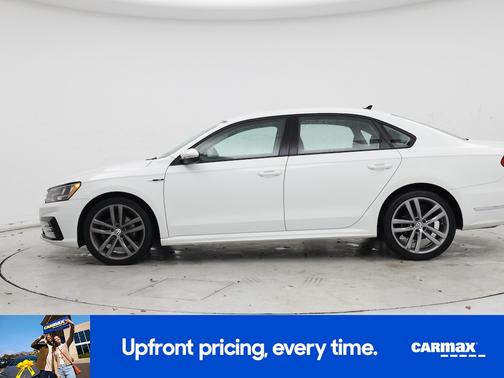 2018 Volkswagen Passat R-Line