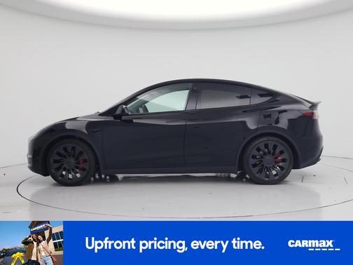 Black 2023 Tesla Model Y Performance