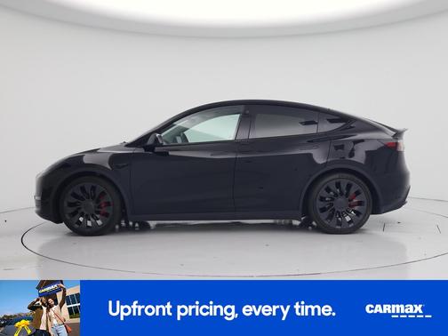 Black 2023 Tesla Model Y Performance