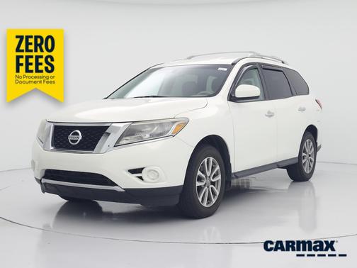 White 2014 Nissan Pathfinder SV
