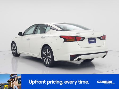 White 2020 Nissan Altima SL