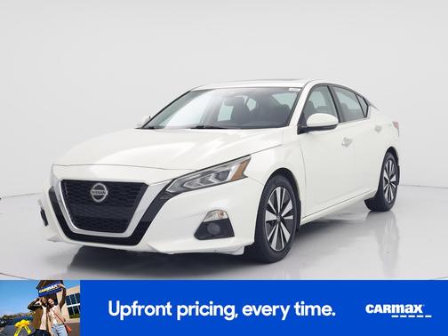 White 2020 Nissan Altima SL