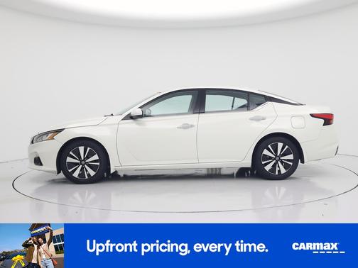 White 2020 Nissan Altima SL