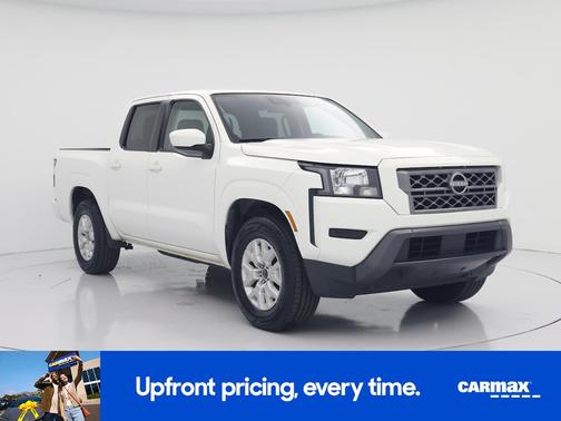 White 2022 Nissan Frontier SV