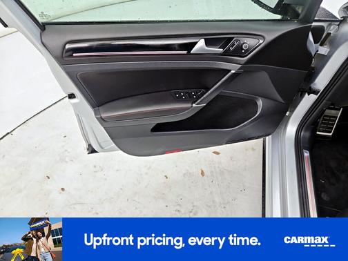 2017 Volkswagen Golf GTI SE