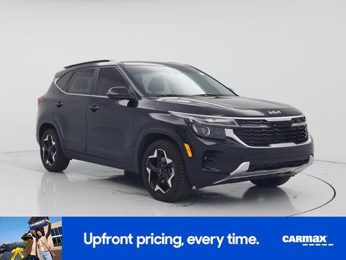 Black 2024 Kia Seltos EX