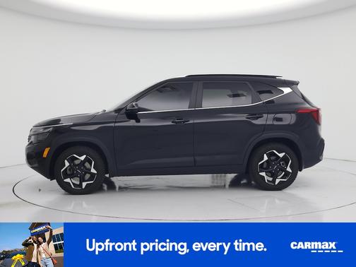 Black 2024 Kia Seltos EX