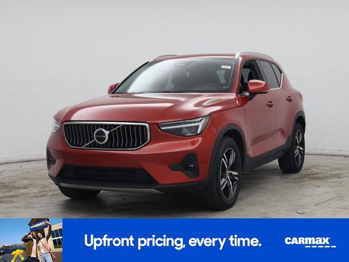 2023 Volvo XC40 B4 Plus Bright Theme