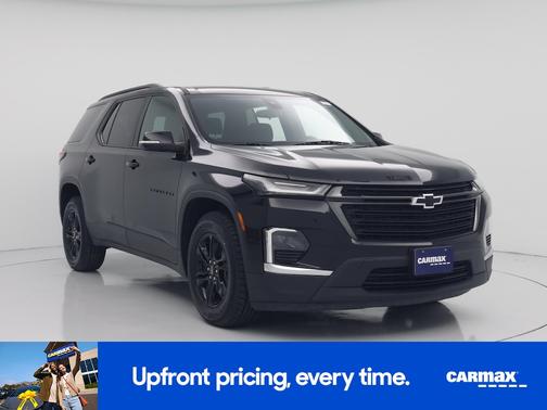 Black 2023 Chevrolet Traverse LT Cloth