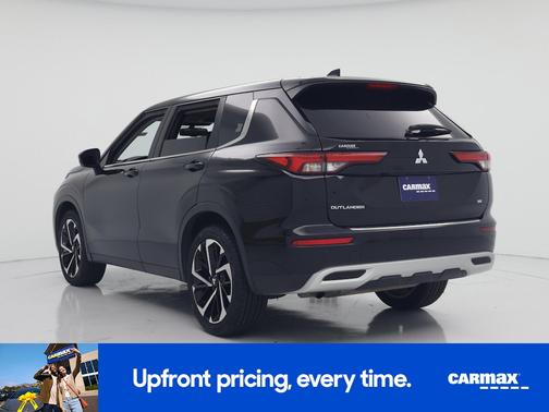 Black 2024 Mitsubishi Outlander SE