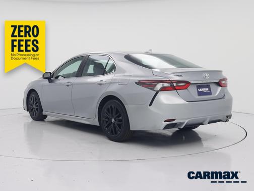 Silver 2023 Toyota Camry SE