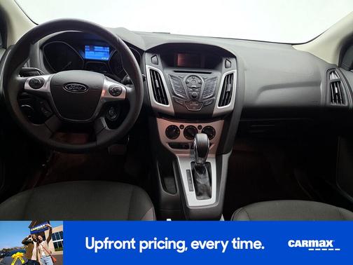 Black 2014 Ford Focus SE