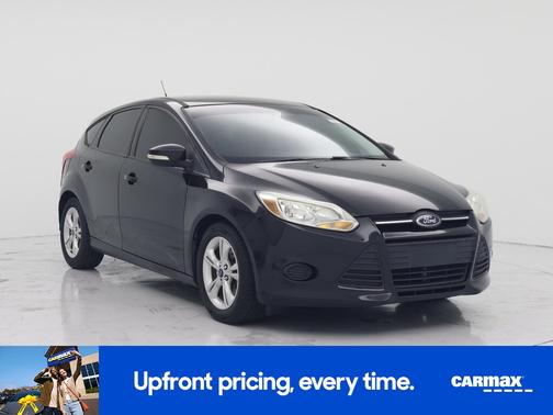 Black 2014 Ford Focus SE