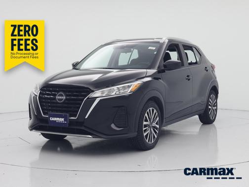 Black 2022 Nissan Kicks SV