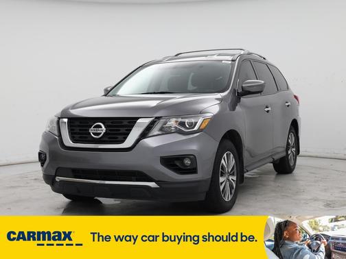 2017 Nissan Pathfinder SV