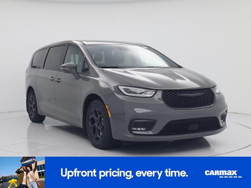Gray 2022 Chrysler Pacifica Hybrid Touring L