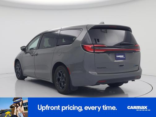 Gray 2022 Chrysler Pacifica Hybrid Touring L