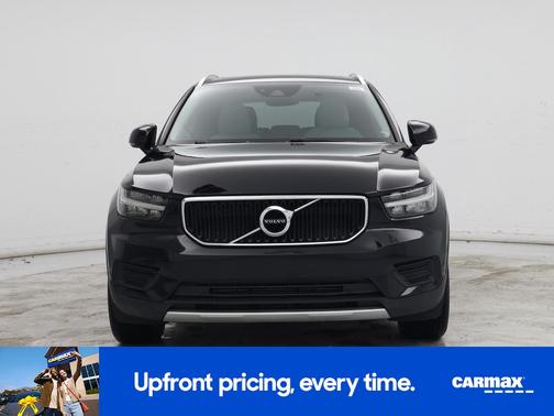 2020 Volvo XC40 T5 Momentum