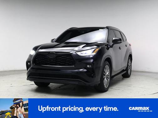 Black 2022 Toyota Highlander Platinum