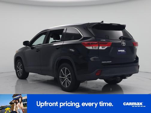 Black 2019 Toyota Highlander XLE