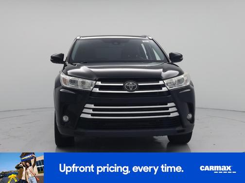 Black 2019 Toyota Highlander XLE