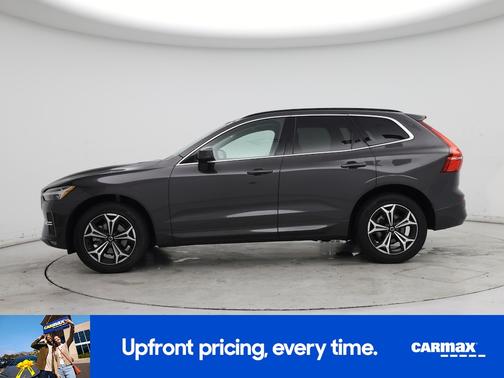 2022 Volvo XC60 B5 Momentum