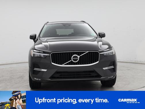 2022 Volvo XC60 B5 Momentum