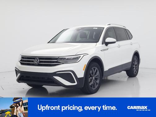 White 2023 Volkswagen Tiguan SE