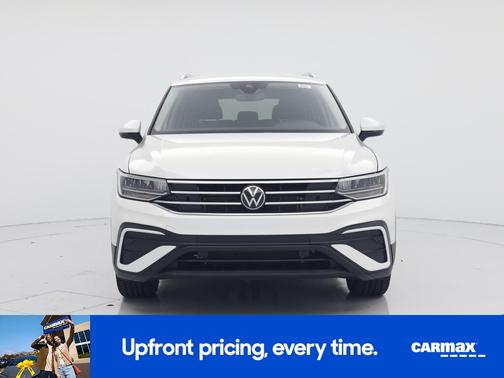 White 2023 Volkswagen Tiguan SE