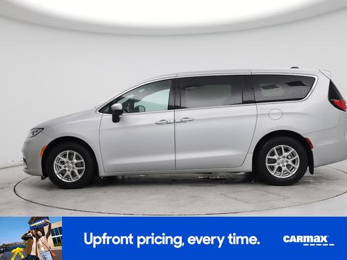 2023 Chrysler Pacifica Touring