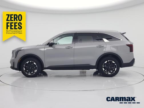 Gray 2024 Kia Sorento S