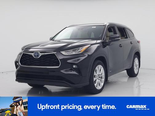 Black 2023 Toyota Highlander Hybrid Limited